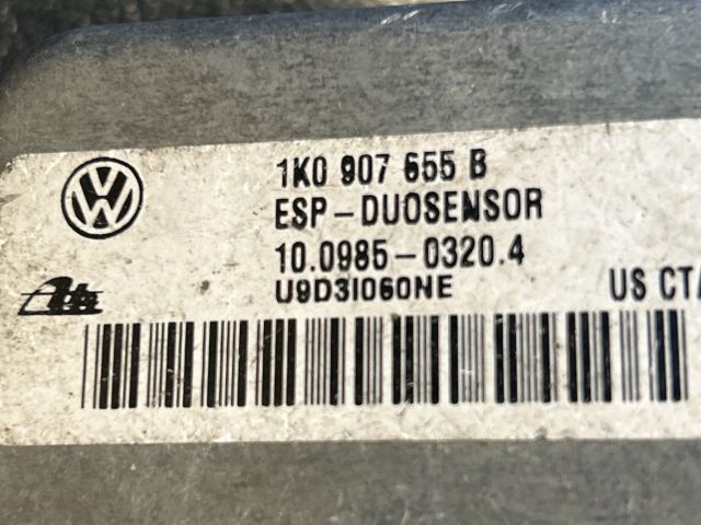 bontott VW GOLF V Jobb első Oldal Ütközés Érzékelő