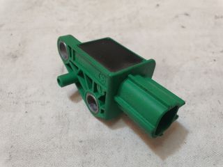 bontott VW GOLF V Jobb első Oldal Ütközés Érzékelő