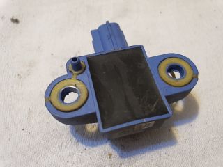 bontott VW GOLF V Jobb első Oldal Ütközés Érzékelő