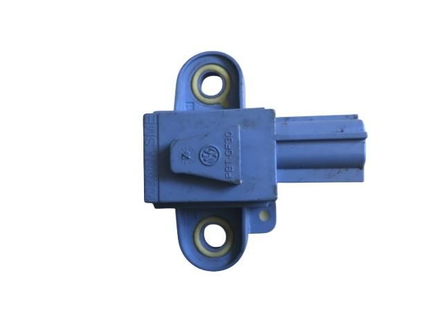 bontott VW GOLF V Jobb első Oldal Ütközés Érzékelő