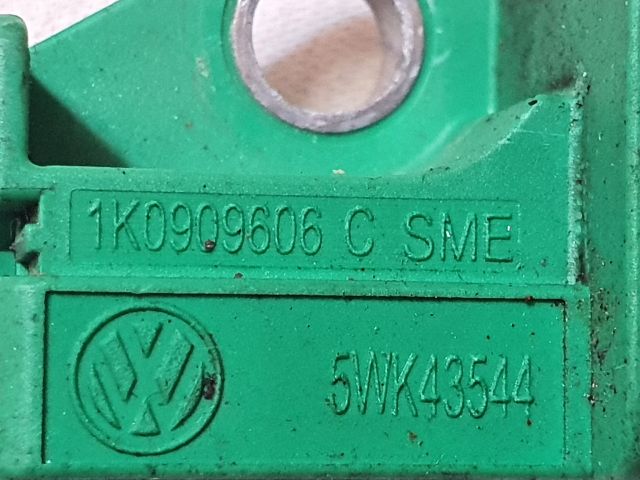 bontott VW GOLF V Jobb első Oldal Ütközés Érzékelő