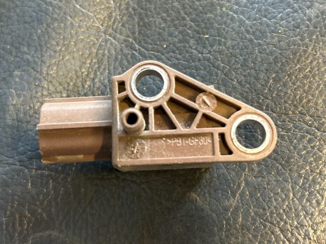 bontott VW GOLF V Jobb első Oldal Ütközés Érzékelő