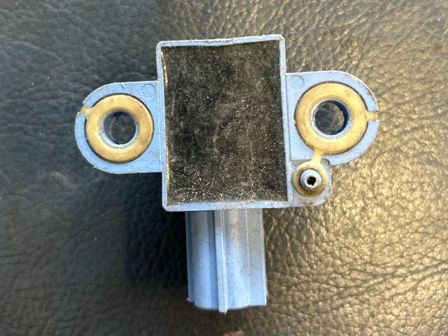 bontott VW GOLF V Jobb első Oldal Ütközés Érzékelő