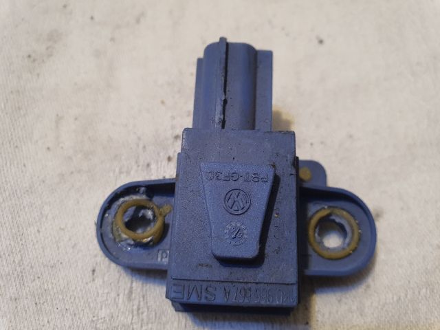 bontott VW GOLF V Jobb első Oldal Ütközés Érzékelő