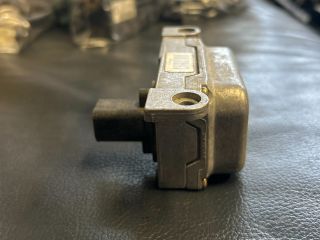 bontott VW GOLF V Jobb első Oldal Ütközés Érzékelő