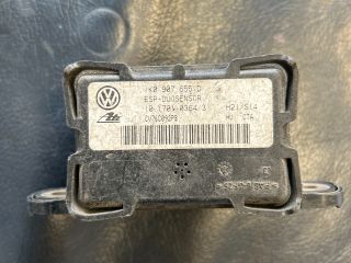 bontott VW GOLF V Jobb első Oldal Ütközés Érzékelő