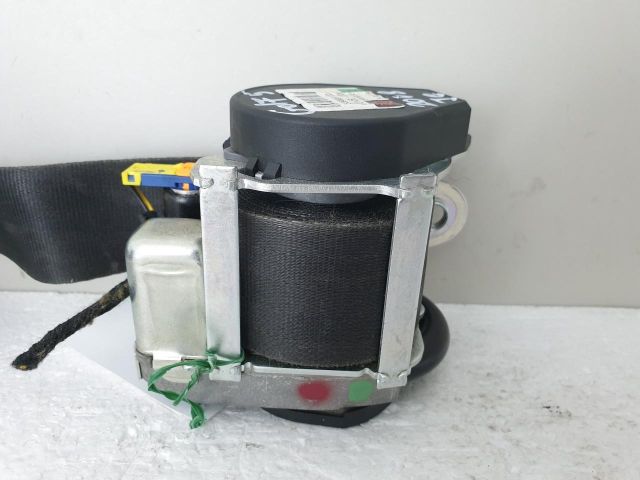 bontott VW GOLF V Jobb első Övfeszítő