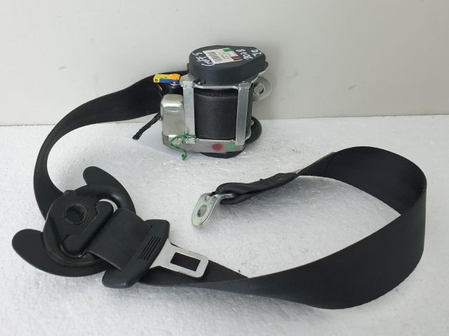 bontott VW GOLF V Jobb első Övfeszítő