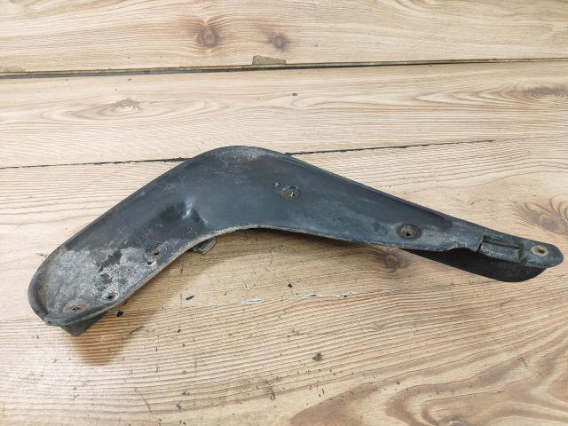 bontott VW GOLF V Jobb első Sárvédő Gumi