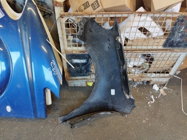 bontott VW GOLF V Jobb első Sárvédő