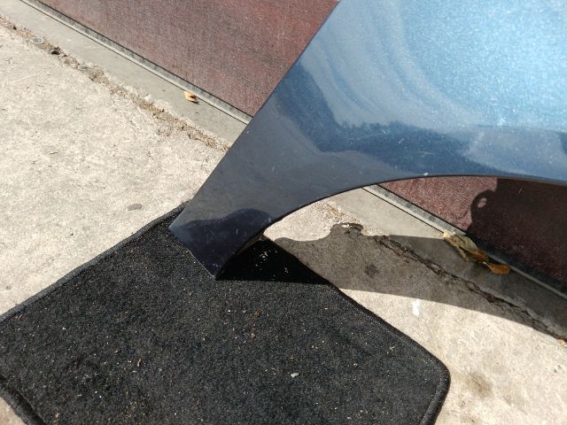 bontott VW GOLF V Jobb első Sárvédő