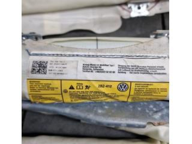 bontott VW GOLF V Jobb Fejlégzsák