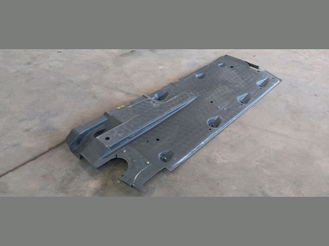 bontott VW GOLF V Jobb Fenéklemez