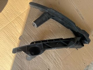 bontott VW GOLF V Jobb Fényszóró Tartó