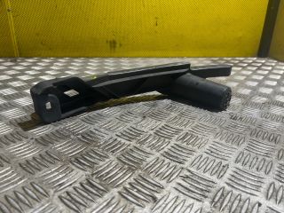 bontott VW GOLF V Jobb Fényszóró Tartó