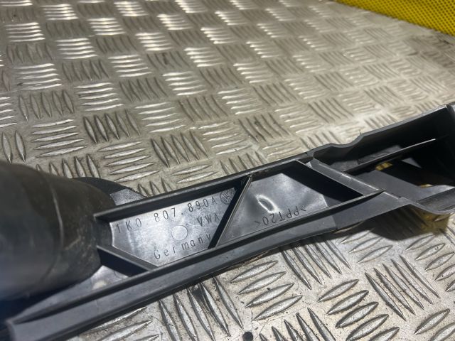 bontott VW GOLF V Jobb Fényszóró Tartó