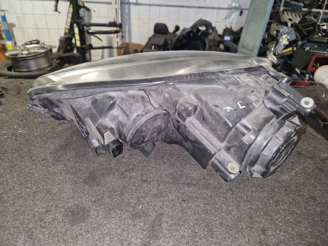 bontott VW GOLF V Jobb Fényszóró