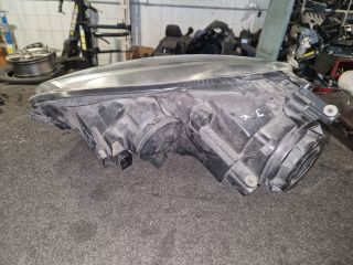 bontott VW GOLF V Jobb Fényszóró