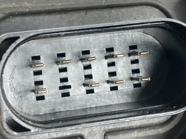 bontott VW GOLF V Jobb Fényszóró