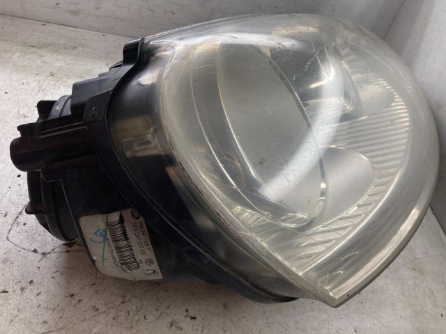 bontott VW GOLF V Jobb Fényszóró