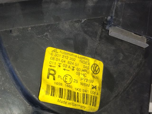 bontott VW GOLF V Jobb Fényszóró