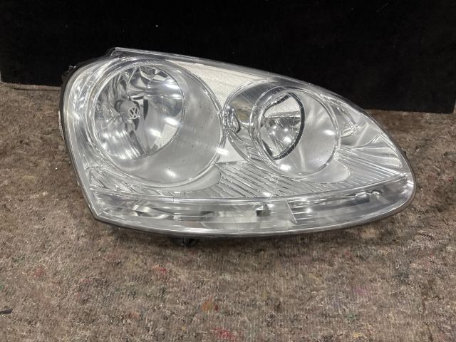 bontott VW GOLF V Jobb Fényszóró
