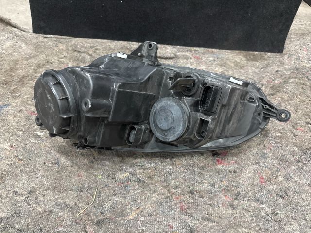 bontott VW GOLF V Jobb Fényszóró