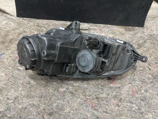 bontott VW GOLF V Jobb Fényszóró