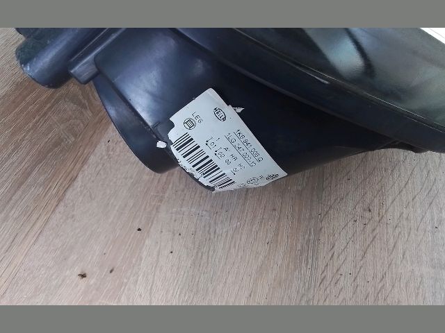 bontott VW GOLF V Jobb Fényszóró