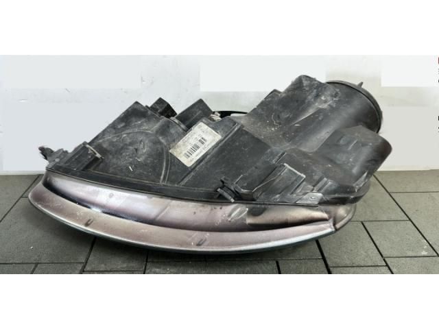 bontott VW GOLF V Jobb Fényszóró