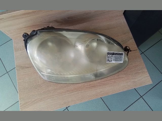 bontott VW GOLF V Jobb Fényszóró