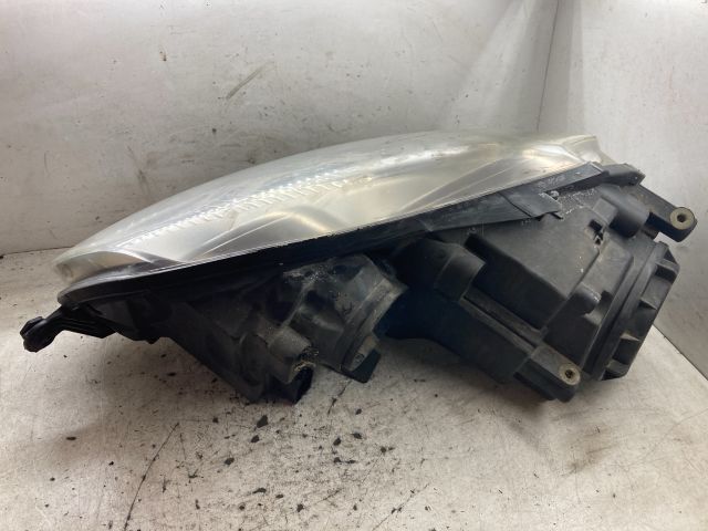 bontott VW GOLF V Jobb Fényszóró