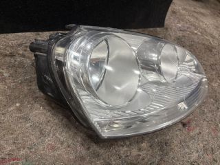 bontott VW GOLF V Jobb Fényszóró