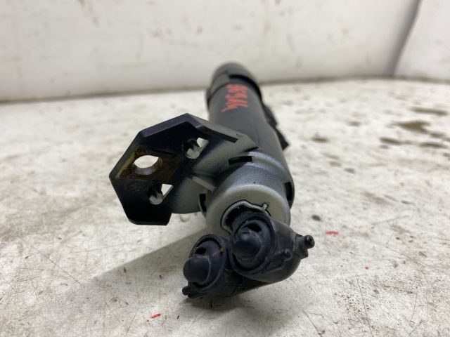 bontott VW GOLF V Jobb Fényszórómosó Fúvóka