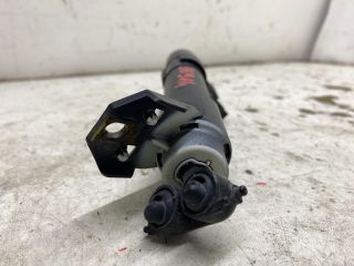 bontott VW GOLF V Jobb Fényszórómosó Fúvóka