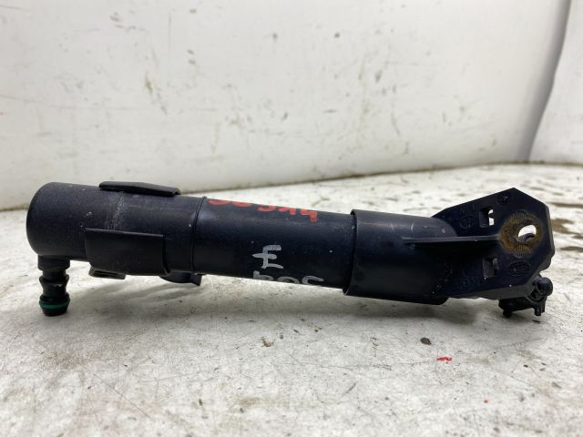 bontott VW GOLF V Jobb Fényszórómosó Fúvóka