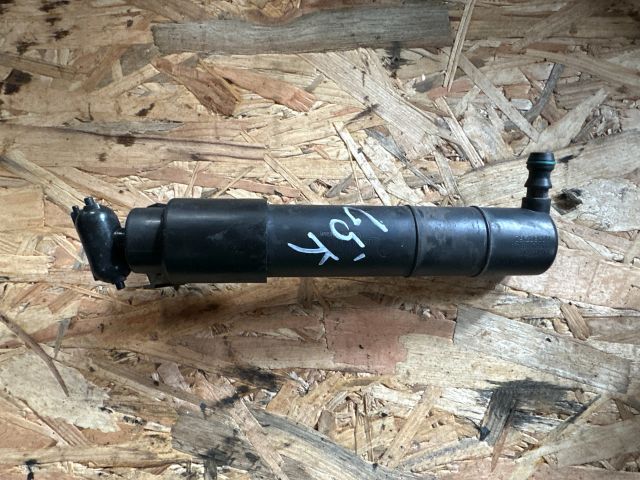 bontott VW GOLF V Jobb Fényszórómosó Fúvóka