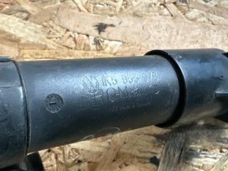 bontott VW GOLF V Jobb Fényszórómosó Fúvóka