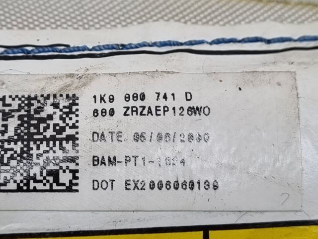 bontott VW GOLF V Jobb Függönylégzsák és Oldallégzsák