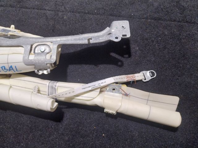 bontott VW GOLF V Jobb Függönylégzsák és Oldallégzsák