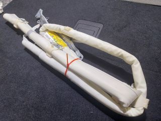 bontott VW GOLF V Jobb Függönylégzsák és Oldallégzsák