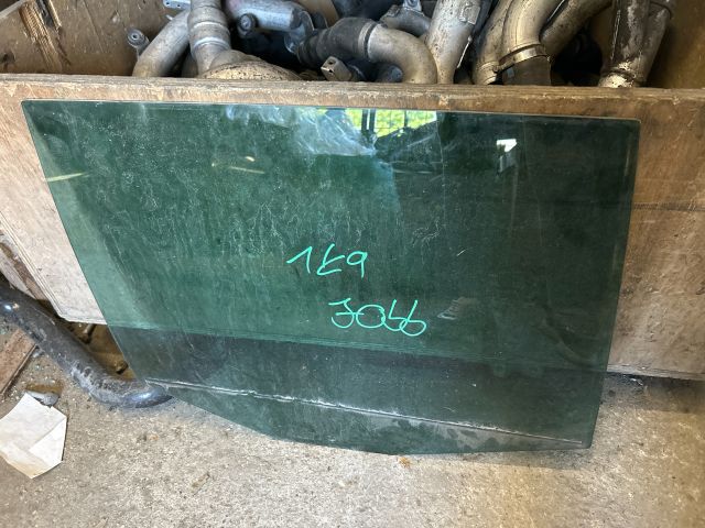 bontott VW GOLF V Jobb hátsó Ablak