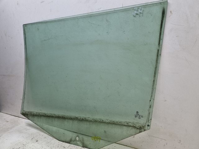 bontott VW GOLF V Jobb hátsó Ablak