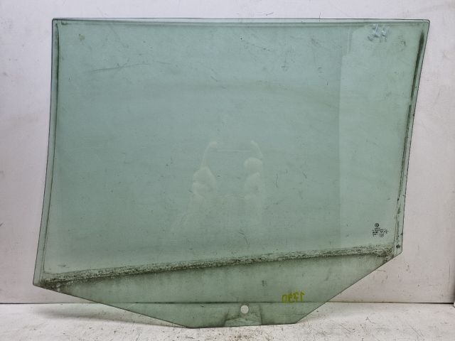 bontott VW GOLF V Jobb hátsó Ablak