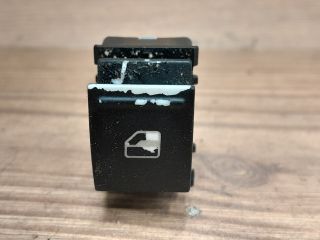 bontott VW GOLF V Jobb hátsó Ablakemelő Kapcsoló