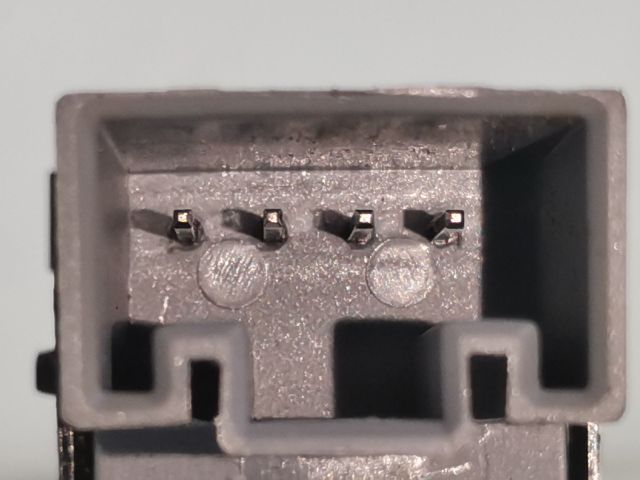 bontott VW GOLF V Jobb hátsó Ablakemelő Kapcsoló