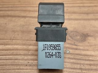 bontott VW GOLF V Jobb hátsó Ablakemelő Kapcsoló