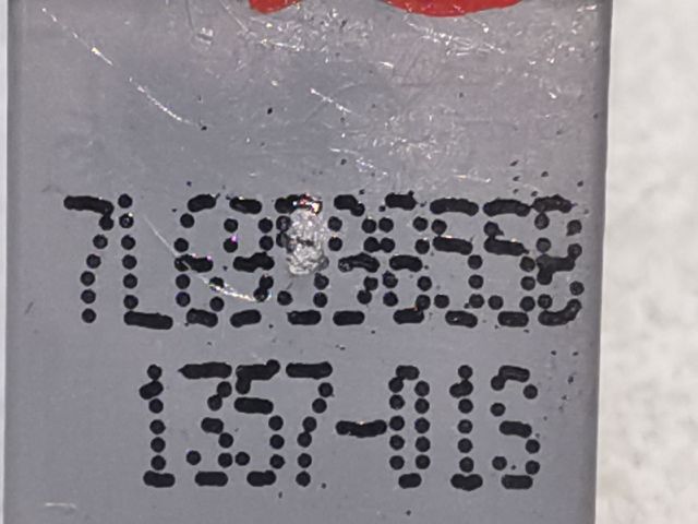 bontott VW GOLF V Jobb hátsó Ablakemelő Kapcsoló