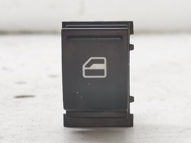 bontott VW GOLF V Jobb hátsó Ablakemelő Kapcsoló