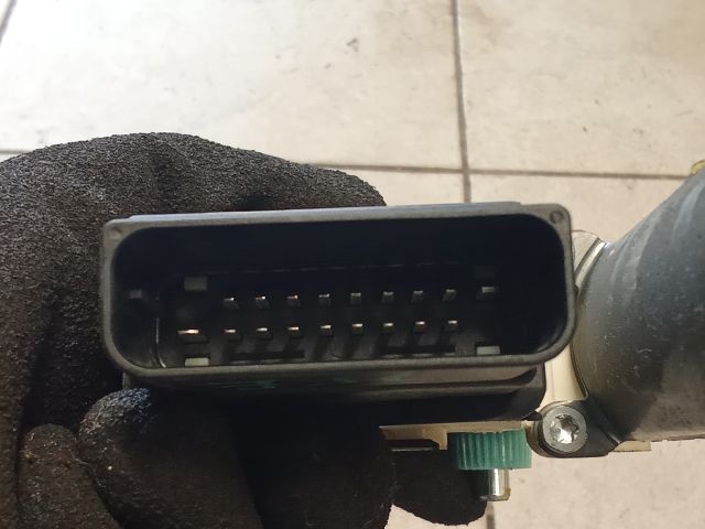 bontott VW GOLF V Jobb hátsó Ablakemelő Motor